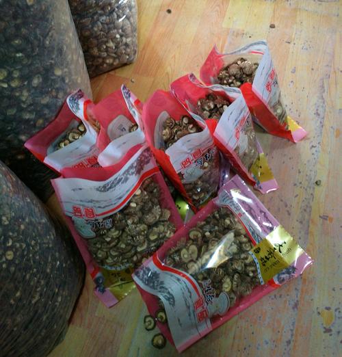 通用土特产包装袋批发香菇黒木耳等山珍食用菌塑料袋装200克16丝